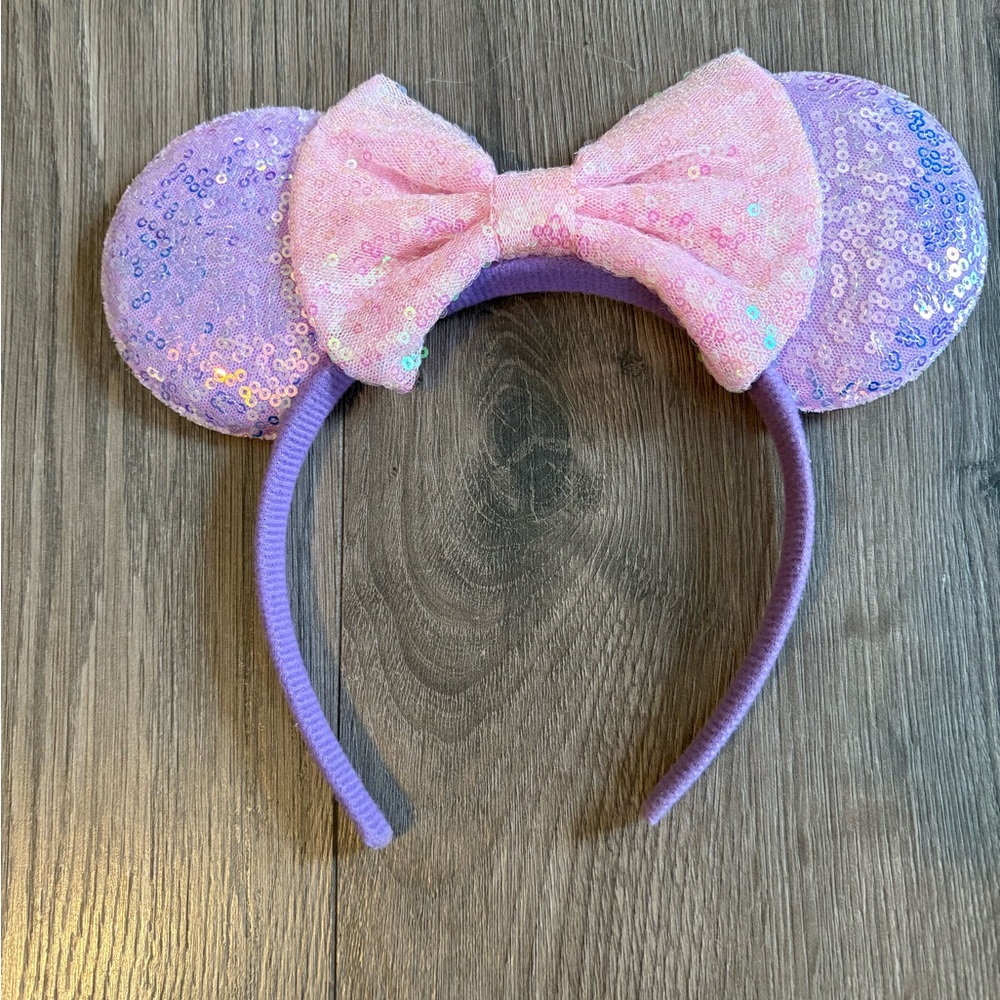 Amazon pink and purple Minnie Mouse ears like new